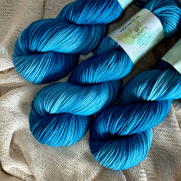 Ambera 6-fach | handgefärbt | Aqua